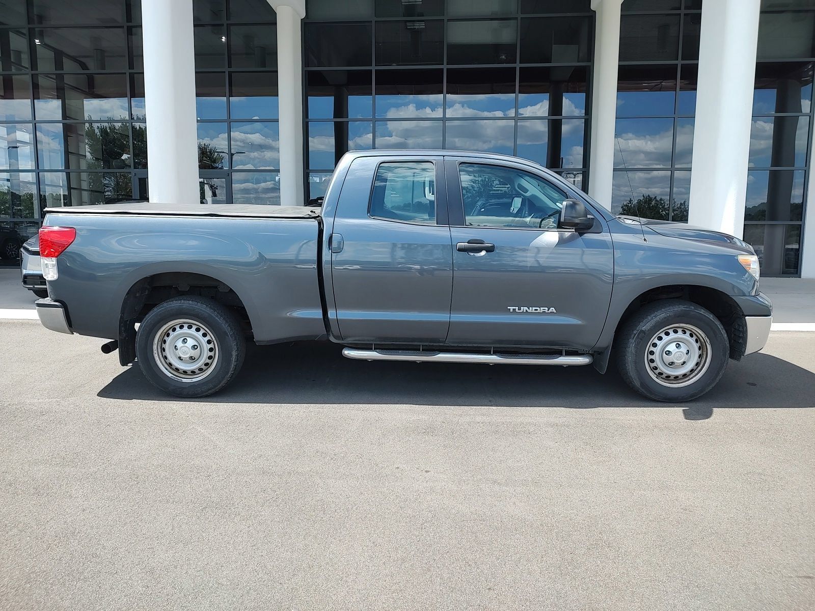 Used 2010 Toyota Tundra 4x4 Double Cab image 12