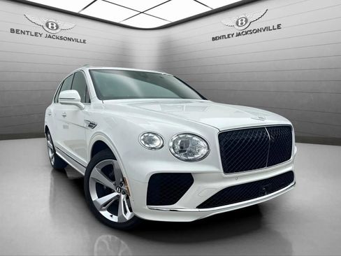 Certified 2025 Bentley Bentayga AWD/4WD image 1