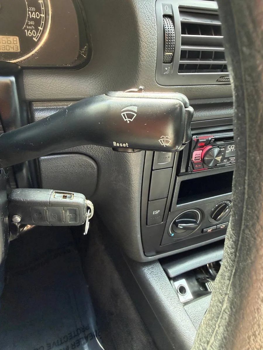 Used 2005 Volkswagen Passat GL FWD image 42