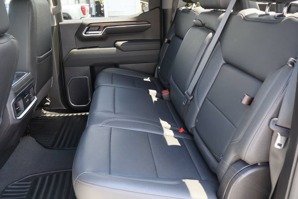 Certified 2023 GMC Sierra 1500 SLT w/ SLT Convenience Package AWD/4WD image 24