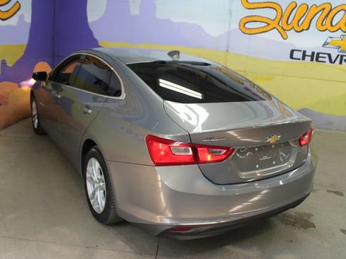 Used 2018 Chevrolet Malibu LT FWD image 6