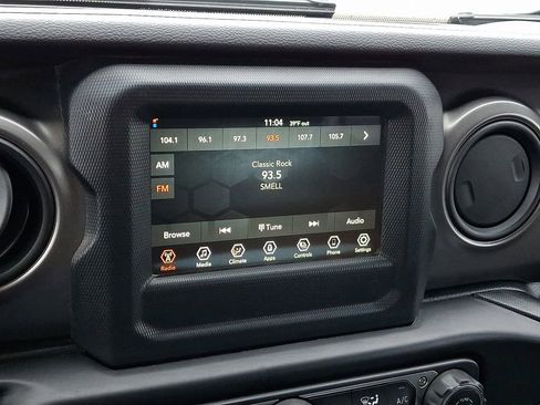 Used 2022 Jeep Wrangler Unlimited Willys image 3