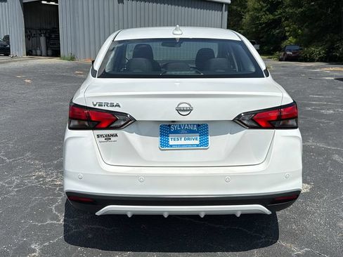 Used 2025 Nissan Versa SV FWD image 6