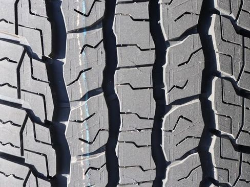 Used 2023 Chevrolet Silverado 1500 LT image 11