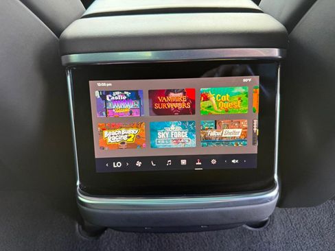 Used 2022 Tesla Model S Plaid image 32