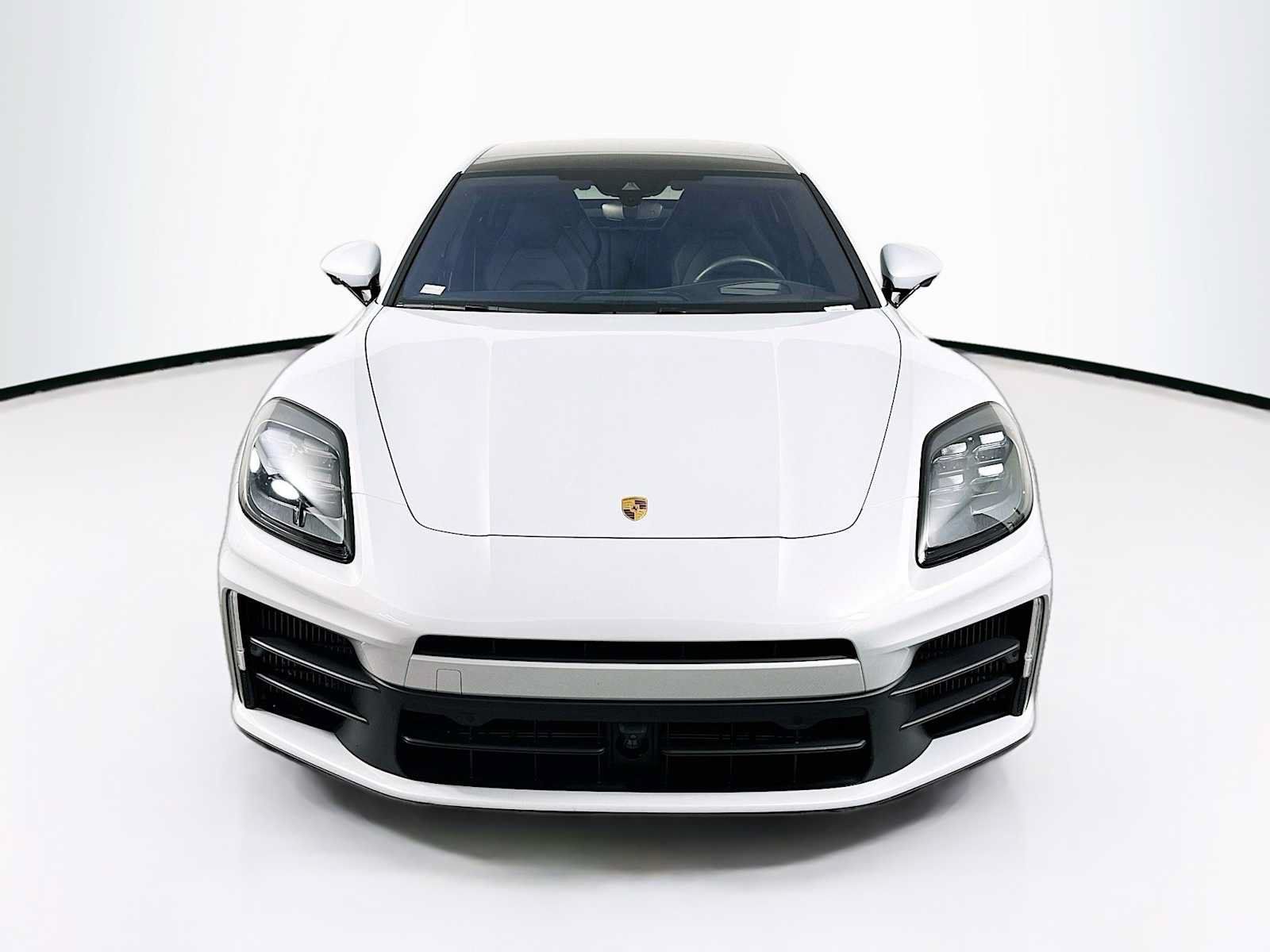 Certified 2025 Porsche Panamera RWD image 6
