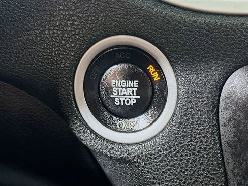 Used 2022 Dodge Charger R/T w/ Blacktop Package image 26