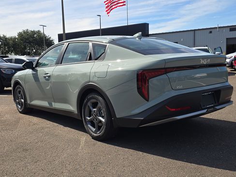 New 2025 Kia K4 LXS image 6