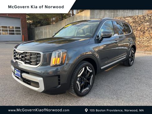 Used 2024 Kia Telluride S w/ S Sunroof Package image 1