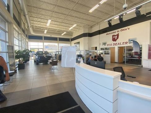 Used 2023 Kia Telluride S image 6