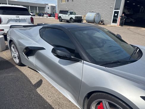Used 2020 Chevrolet Corvette Stingray Preferred Cpe w/ 2LT Preferred Equipment Group RWD image 27