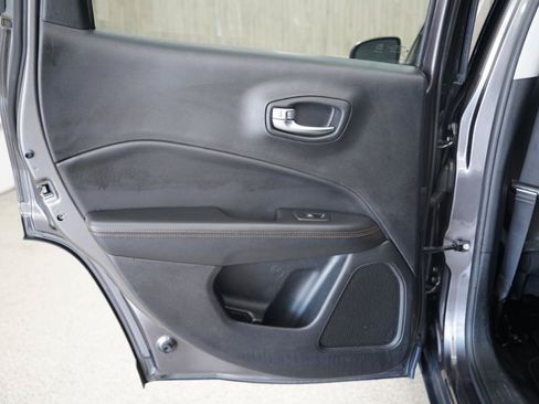 Used 2018 Jeep Compass Limited w/ Navigation Group AWD/4WD image 35