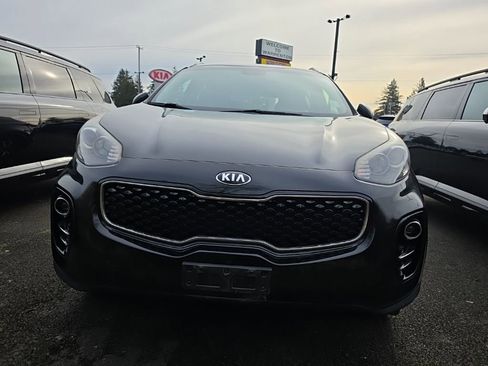 Used 2018 Kia Sportage EX image 3