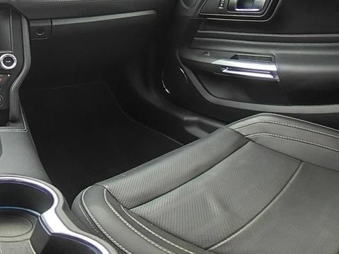 Used 2020 Ford Mustang GT Premium w/ GT Performance Package RWD image 23