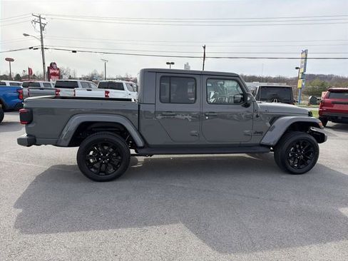 Used 2022 Jeep Gladiator Overland image 5