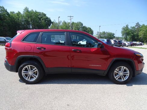 Used 2016 Jeep Cherokee 4WD Sport w/ Trailer Tow Group w/ Cold Weather Group image 38
