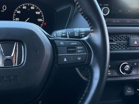 Used 2025 Honda HR-V Sport image 15