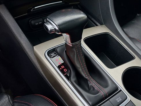 Used 2020 Kia Optima SX image 18