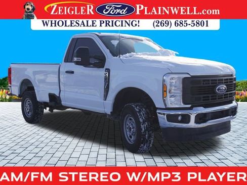Used 2024 Ford F250 XL w/ Snow Plow/Camper Package image 4