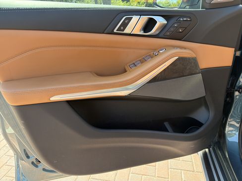 Used 2023 BMW X7 xDrive40i image 14