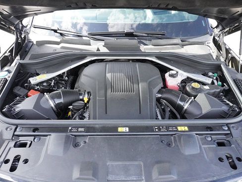 Used 2024 Land Rover Range Rover Long Wheelbase Autobiography image 29