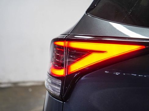 Used 2023 Kia Sportage EX image 11