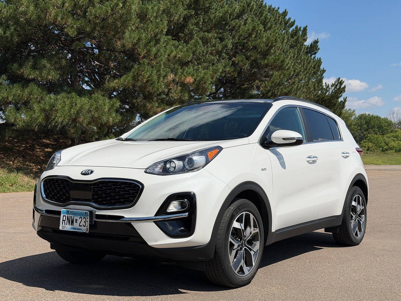 Used 2022 Kia Sportage EX w/ EX Technology Package AWD/4WD image 9
