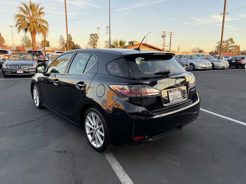 Used 2013 Lexus CT 200h image 5