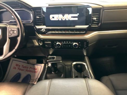 Used 2023 GMC Sierra 1500 SLT w/ SLT Premium Package AWD/4WD image 12