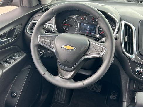 Certified 2024 Chevrolet Equinox LT FWD image 17