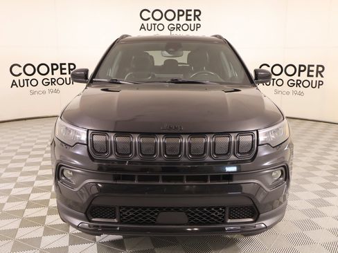 Used 2022 Jeep Compass Latitude w/ Convenience Group FWD image 8