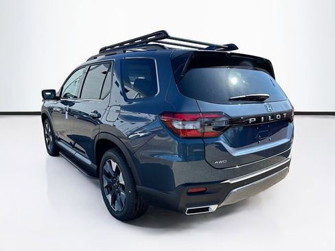 New 2026 Honda Pilot Touring image 6