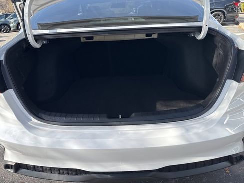 Certified 2023 Kia Forte LXS image 9