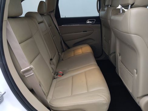 Used 2018 Jeep Grand Cherokee Limited RWD image 19