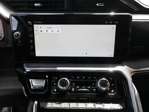 Used 2024 GMC Sierra 1500 Denali AWD/4WD image 18