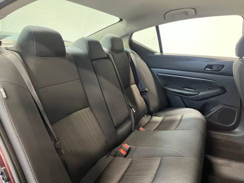 Used 2024 Nissan Altima 2.5 SV FWD image 14