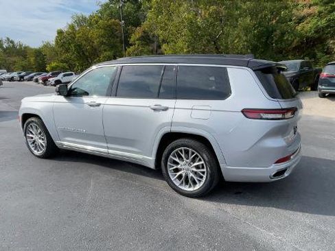Used 2024 Jeep Grand Cherokee L Summit w/ Advanced Protech Group IV AWD/4WD image 51