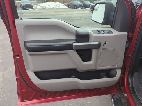 Used 2016 Ford F150 XLT w/ Equipment Group 302A Luxury image 11