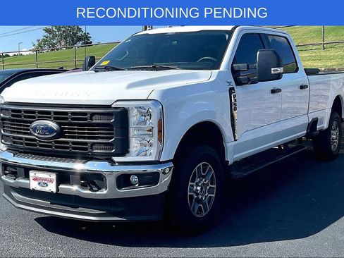 Used 2024 Ford F350 XL AWD/4WD image 2