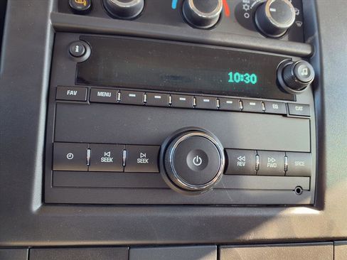 Used 2025 Chevrolet Express 2500 w/ Driver Convenience Package image 3