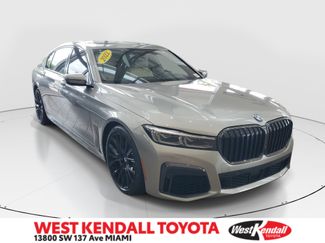 Used 2022 BMW 750Li xDrive AWD/4WD video 1