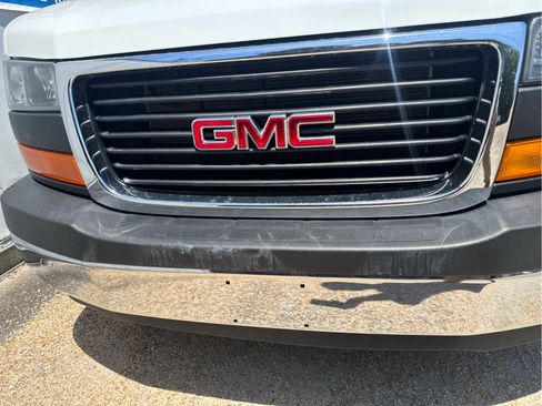 Used 2024 GMC Savana 2500 w/ Driver Convenience Package RWD image 11