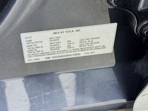 Used 2023 Tesla Model Y Long Range image 29