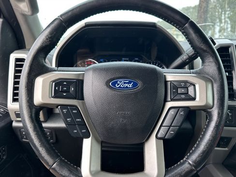 Used 2020 Ford F350 Lariat w/ Lariat Ultimate Package AWD/4WD image 21