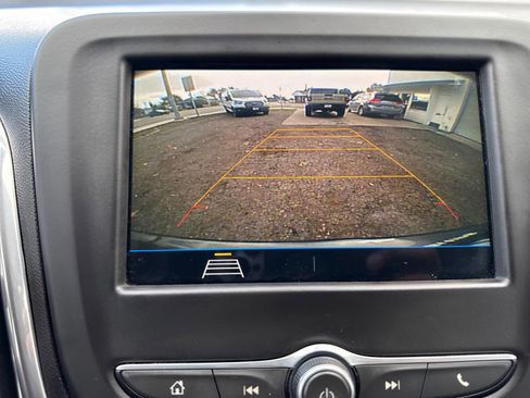 Used 2019 Chevrolet Equinox LT image 20