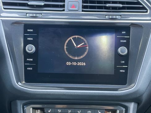 Used 2021 Volkswagen Tiguan SE R-Line image 26