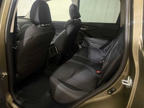 Used 2023 Subaru Forester Premium image 22