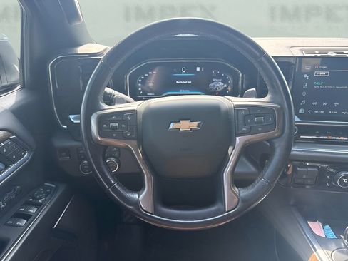 Used 2023 Chevrolet Silverado 1500 High Country w/ Technology Package AWD/4WD image 13