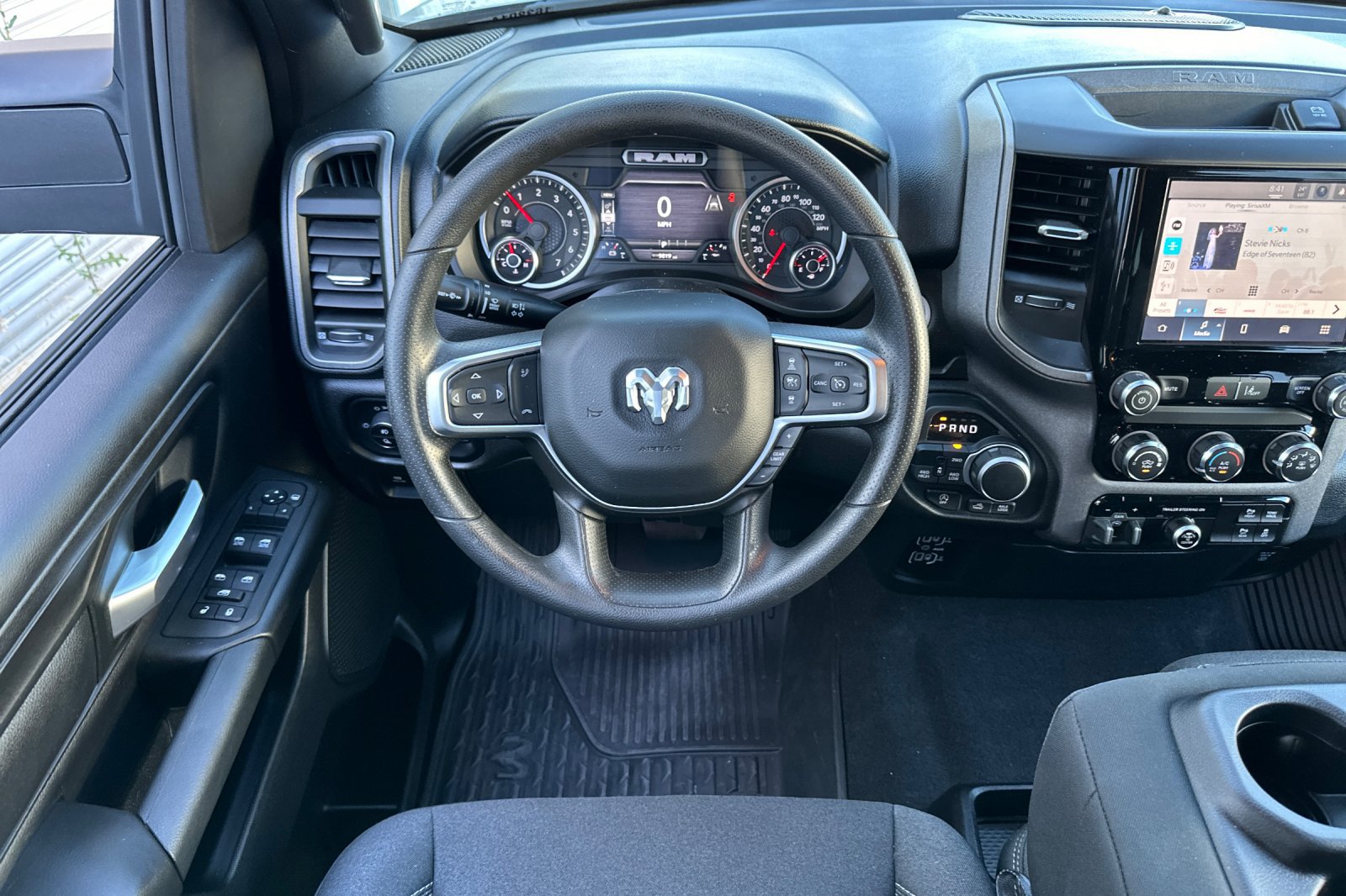 Used 2025 RAM 1500 Warlock AWD/4WD image 15