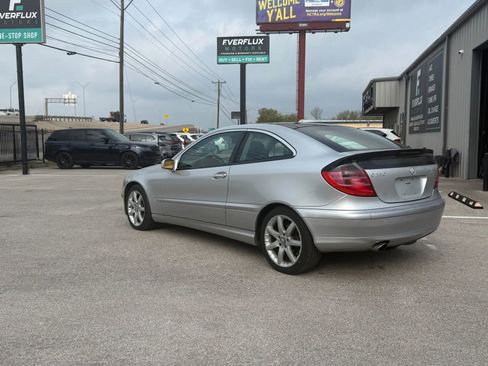 Used 2004 Mercedes-Benz C 230 Coupe image 2